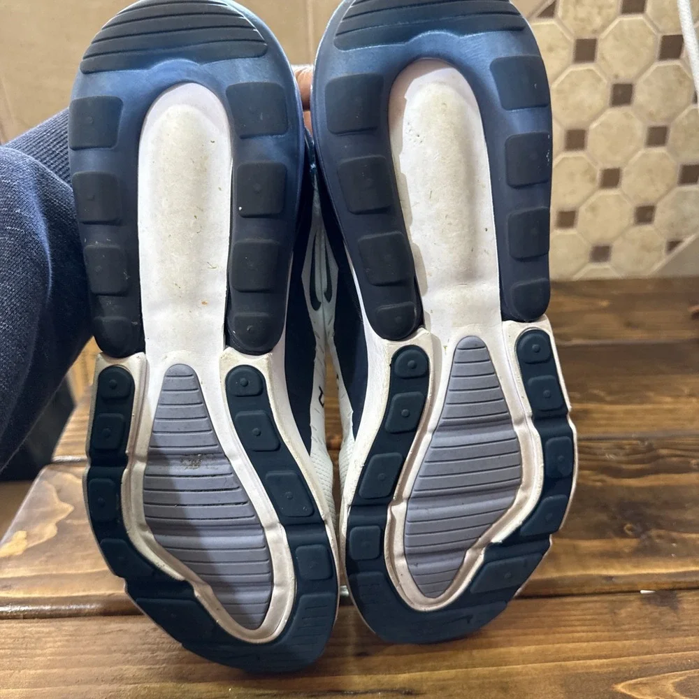 Size‎ 11.5- Women's Air Max 270 White Armory Navy Blue Slate HQ1646-100 Sneakers